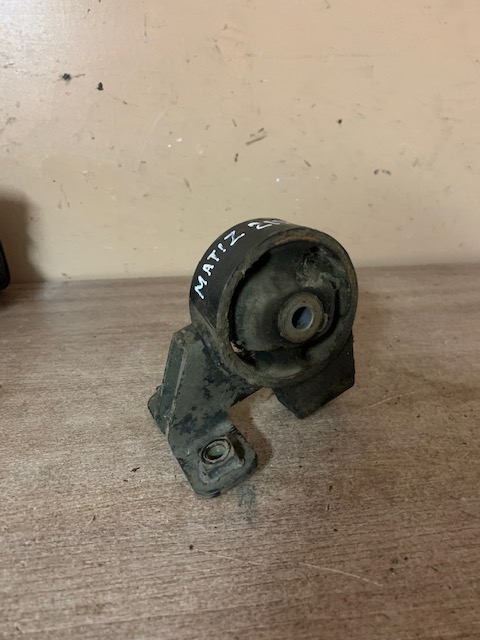 Daewoo Matiz Опора двигателя передняя Matiz (M100/M150) 1998-2015 (96565731)