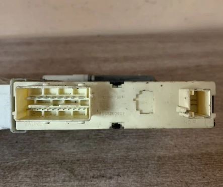 Citroen C5 2001-2005 Моторчик стеклоподъемника C5 2004-2008 (ПЕРЕДНИЙ ЛЕВЫЙ 9221AJ 9649303980)