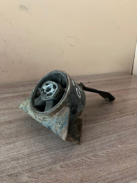 Chevrolet Rezzo Опора двигателя для Chevrolet Rezzo 2005-2010  96413925