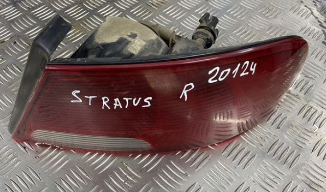 Dodge Chrysler Sebring-Dodge Stratus Фонарь задний правый для Chrysler Sebring/Dodge Stratus 2001-2007  скол 4805350AA