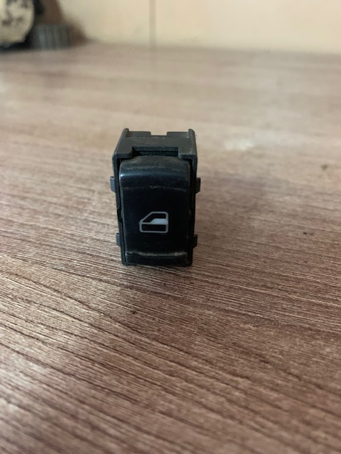 Volkswagen Passat B5 2000-2005 Кнопка стеклоподъемника Octavia (A4 1U-) 2000-2011;Octavia 1997-2000;Passat [B5] 1996-2000;Passat [B5] 2000-2005;Octavia (A5 1Z-) 2004-2013  3B0959855