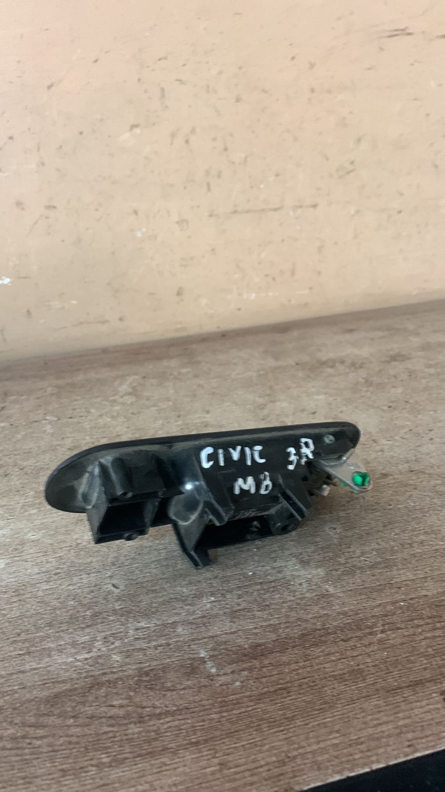 Ручка двери задней внутренняя правая для Honda Civic (MA, MB 5HB) 1995-2001  FIN0329001242