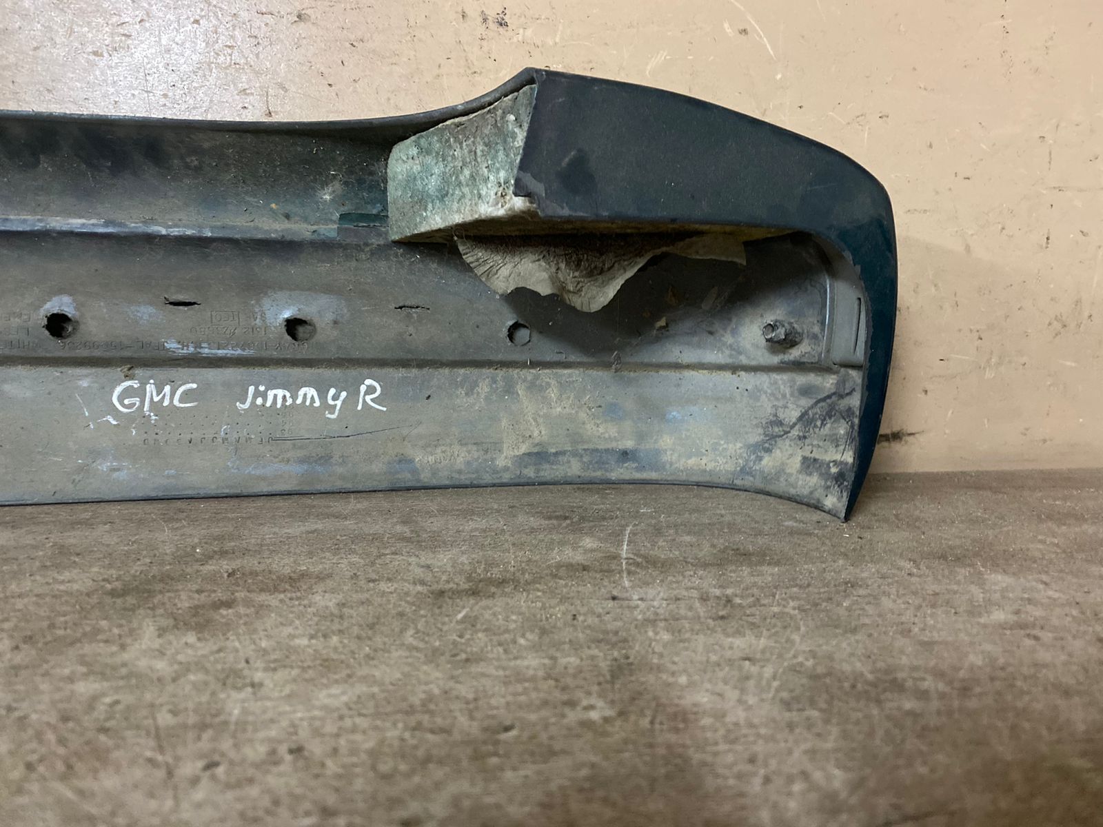 GMC Jimmy Молдинг крыла заднего правого GMC Jimmy ; Chevrolet Blazer 1995-2005 12383448
