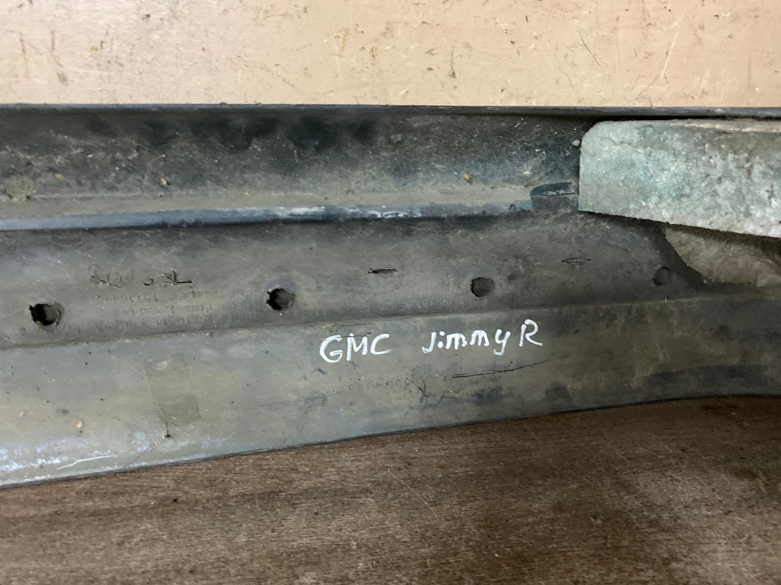 GMC Jimmy Молдинг крыла заднего правого GMC Jimmy ; Chevrolet Blazer 1995-2005 12383448