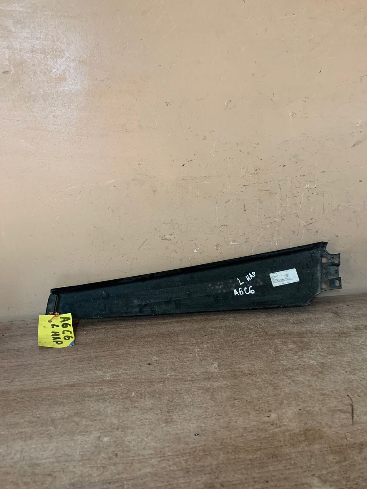 Audi A6 [C6,4F] Накладка стойки AUDI A6 [C6,4F] (2005-2011) 4F0853289A
