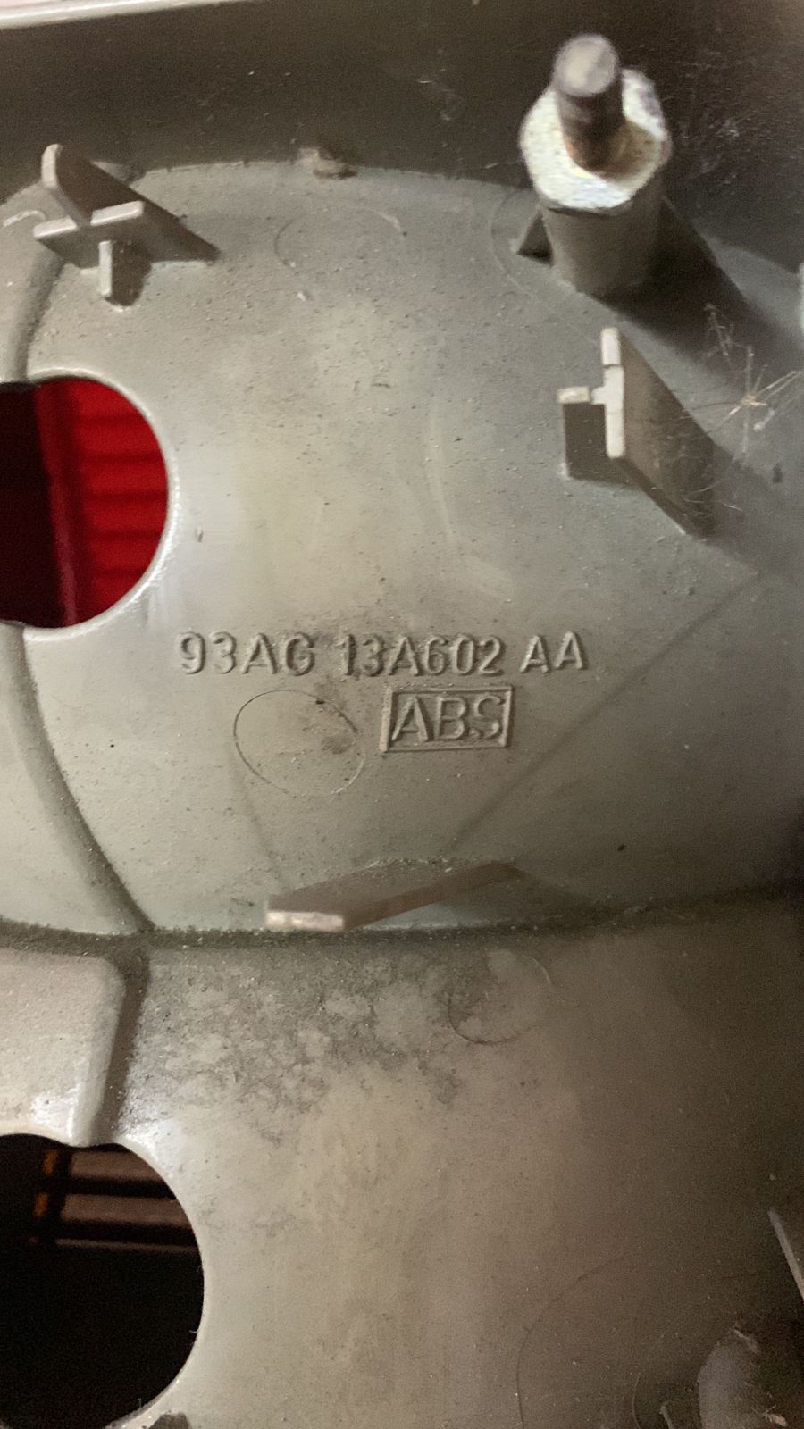 Фонарь задний наружный правый для Ford Escort-Orion 93AG13A602aa