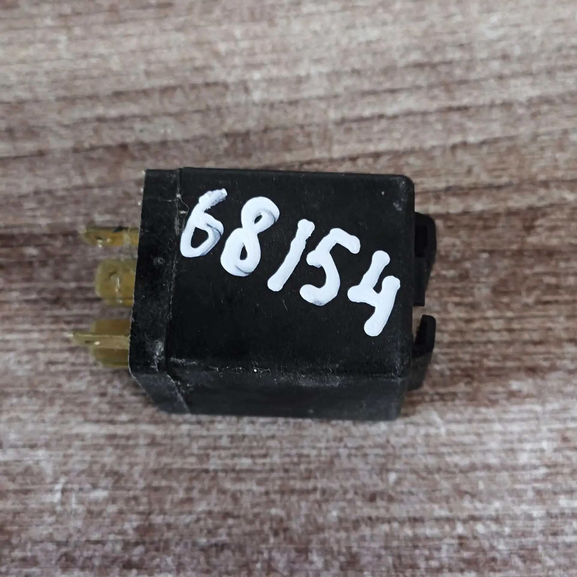 Kia Sportage 1994-2004 Реле Hyundai-Kia Sportage (1993 - 2006) 0K97467740