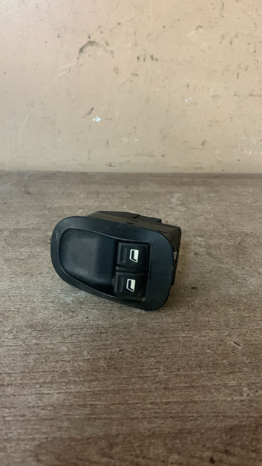 Peugeot 206 Блок управления стеклоподъемниками Peugeot 206 1998-2012 ( 2 ДВЕРИ ) 6552WQ