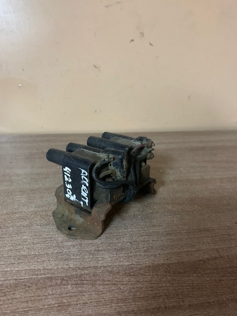 Hyundai Accent 1994-2000 Катушка зажигания CCZ0420 HYUNDAI ACCENT (2000>)/ LANTRA (1990-2000) CCZ0420