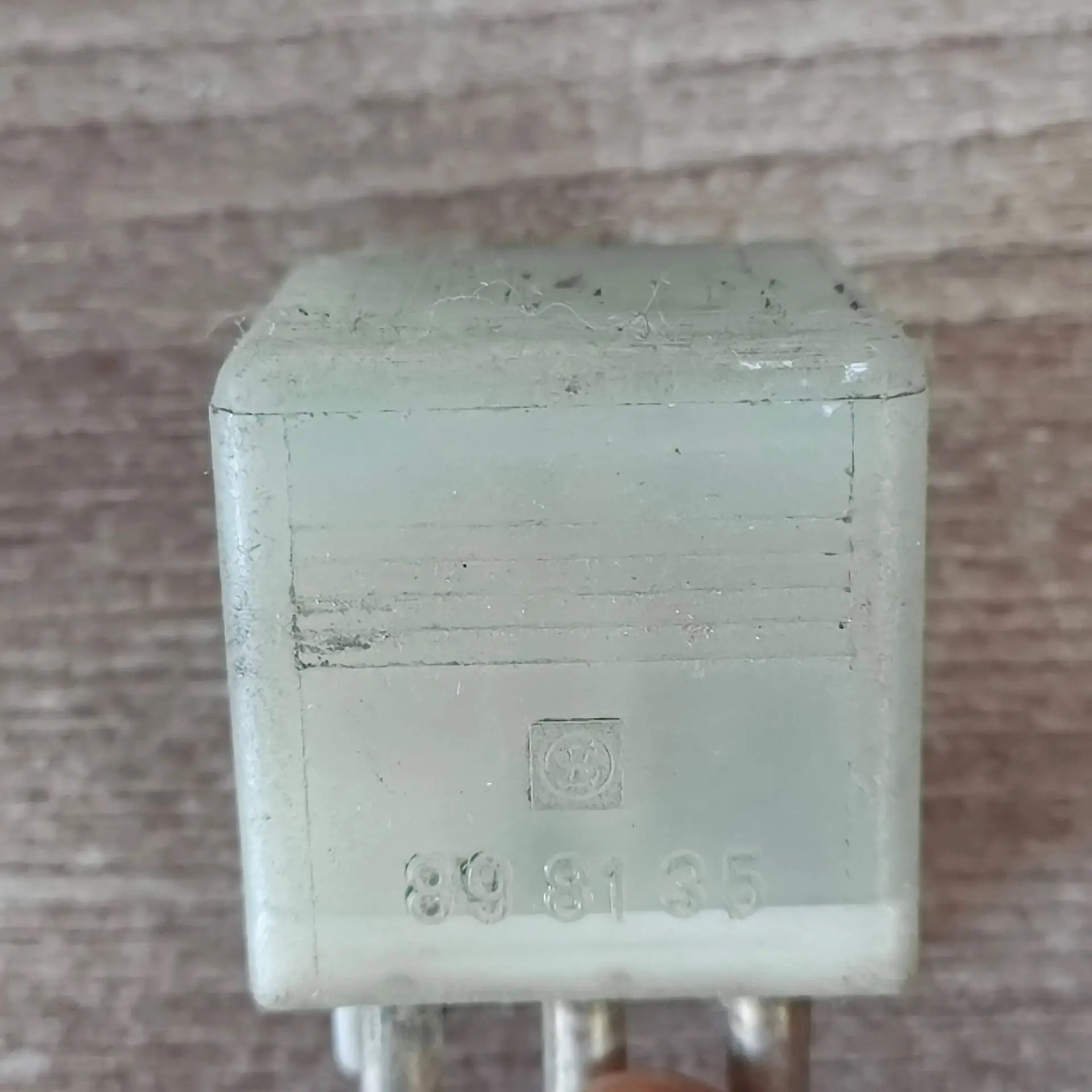 Реле W202 (1993-2000)  Mercedes Benz 0015427819