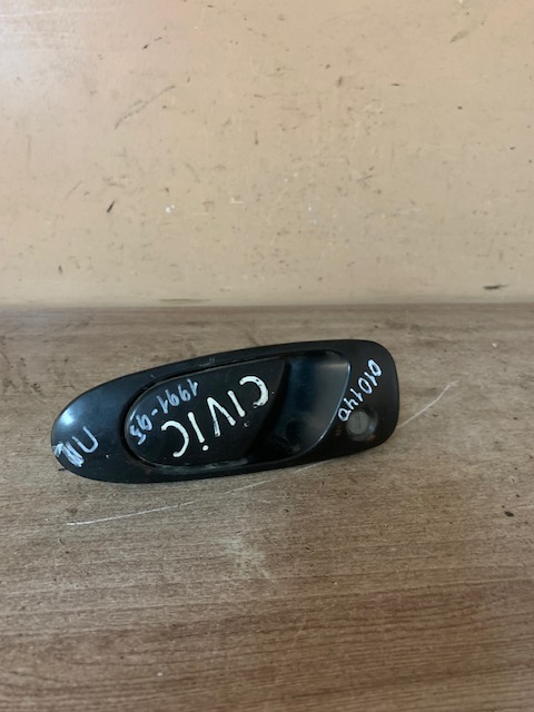 Ручка двери внешняя передняя левая Honda Civic  72180SR3J02ZB