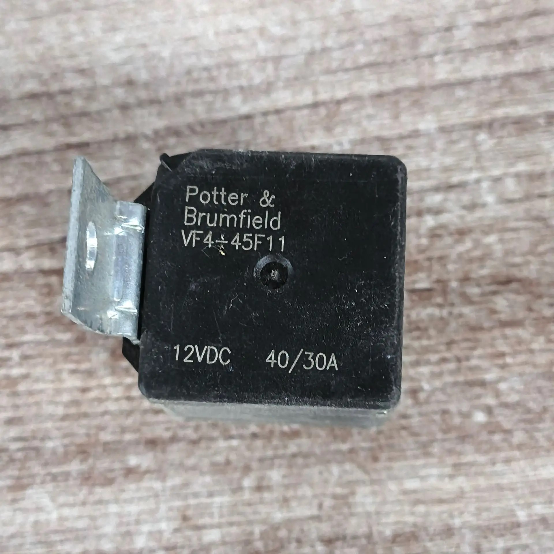 Реле Toyota Carina E 1992-1997 VF445F11
