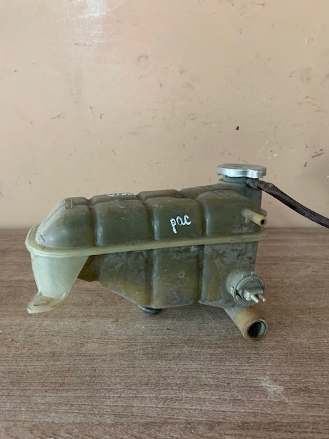 Бачок расширительный MERCEDES BENZ W124/ W201  1245000649