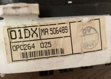 Mitsubishi Carisma (DA) Панель приборов для Mitsubishi Carisma (DA) 2000-2003 (1.6 16V 4G92;ЛЕВЫЙ РУЛЬ;МКПП)  ()
