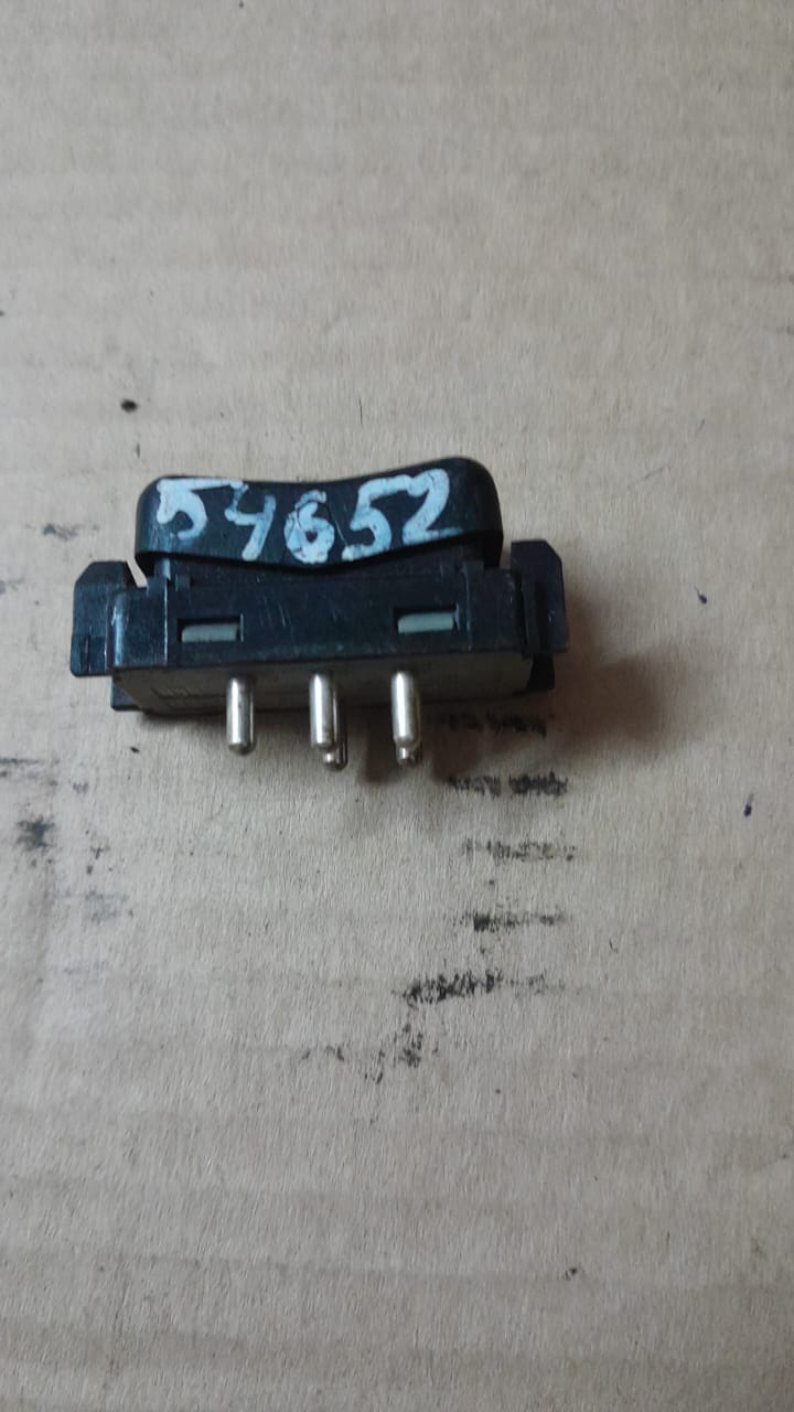 Кнопка обогрева заднего стекла для Mercedes Benz W202 1993-2000  артикул 54652