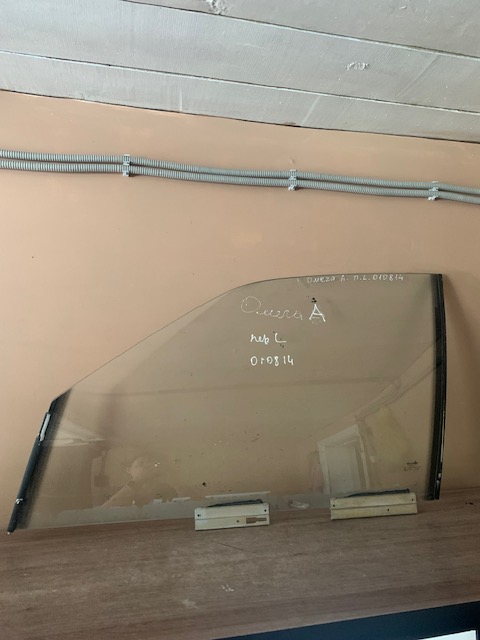 Opel Omega A Стекло двери передней левой Omega A 1986-1994  (0161277)