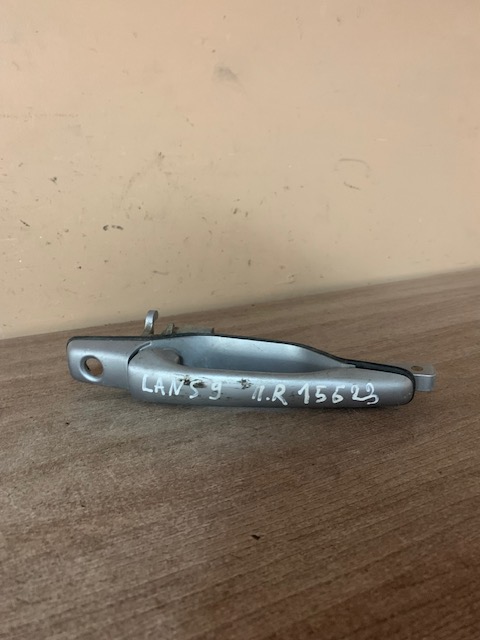 Ручка двери передней наружная правая для Mitsubishi Lancer (CS/Classic) 2003-2008 MR646803