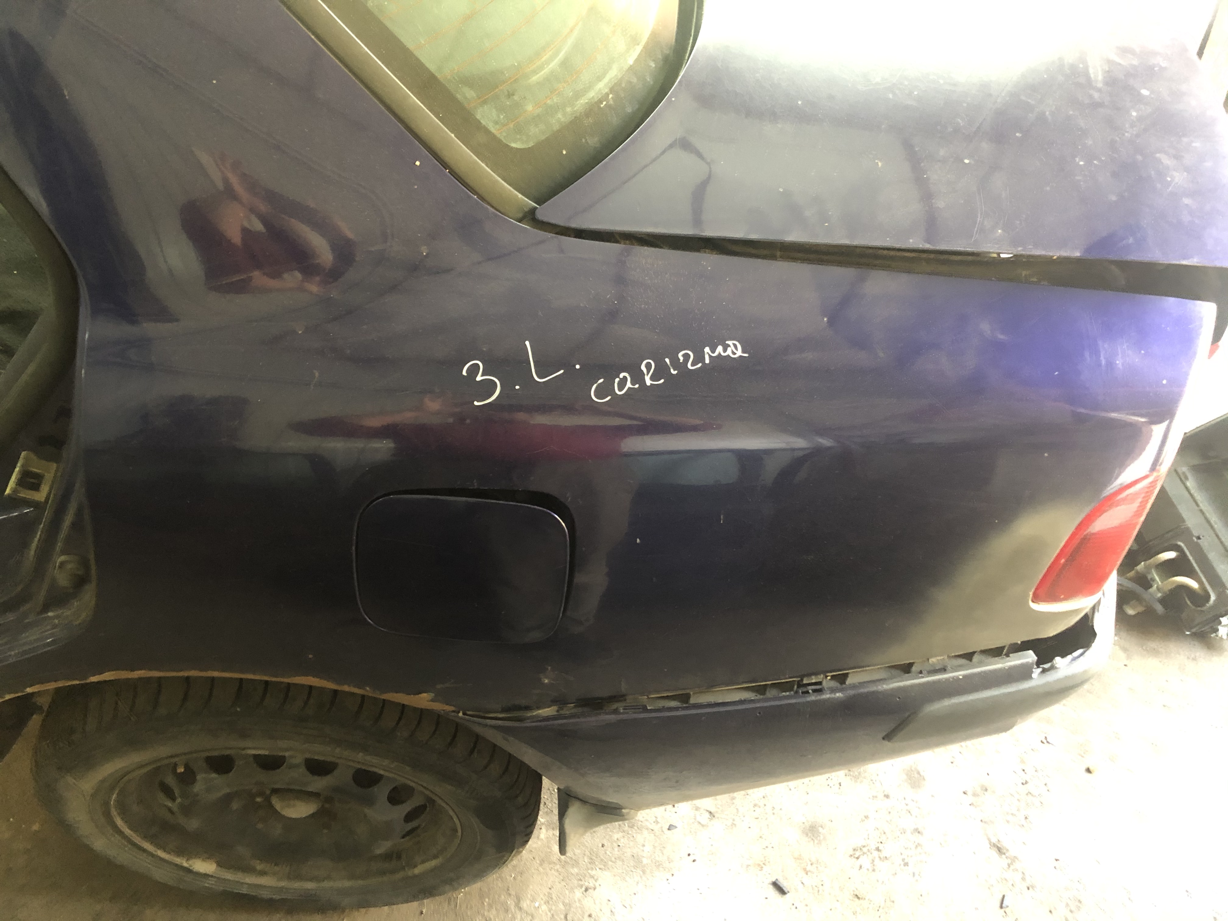 Mitsubishi Carisma (DA) Крыло заднее левое для Mitsubishi Carisma (DA) 1999-2003 седан