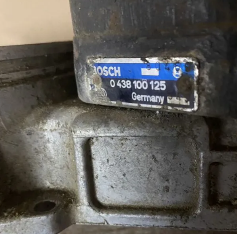 Audi 100-200 [44] Дозатор топлива Audi 100 (C3) Audi 80 2.0-2.3  0438100125, 0438120185, 035133353AB;
