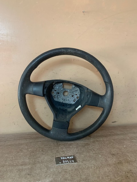 Volkswagen TIGUAN () Рулевое колесо для AIR BAG (без AIR BAG) VW TIGUAN (2007-2011) Touran 2003-2010 3 СПИЦЫ НЕ КОЖА 1T0419091L