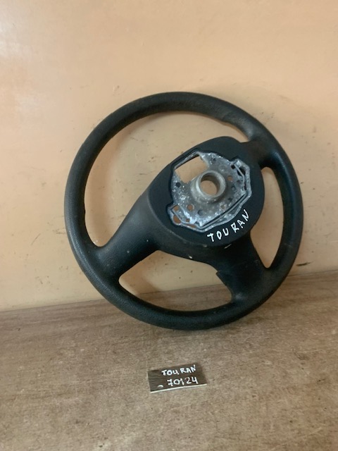 Volkswagen TIGUAN () Рулевое колесо для AIR BAG (без AIR BAG) VW TIGUAN (2007-2011) Touran 2003-2010 3 СПИЦЫ НЕ КОЖА 1T0419091L