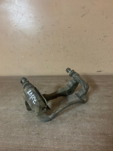Скоба суппорта переднего правого для Chevrolet Lacetti 2003>(96549789 96418872)