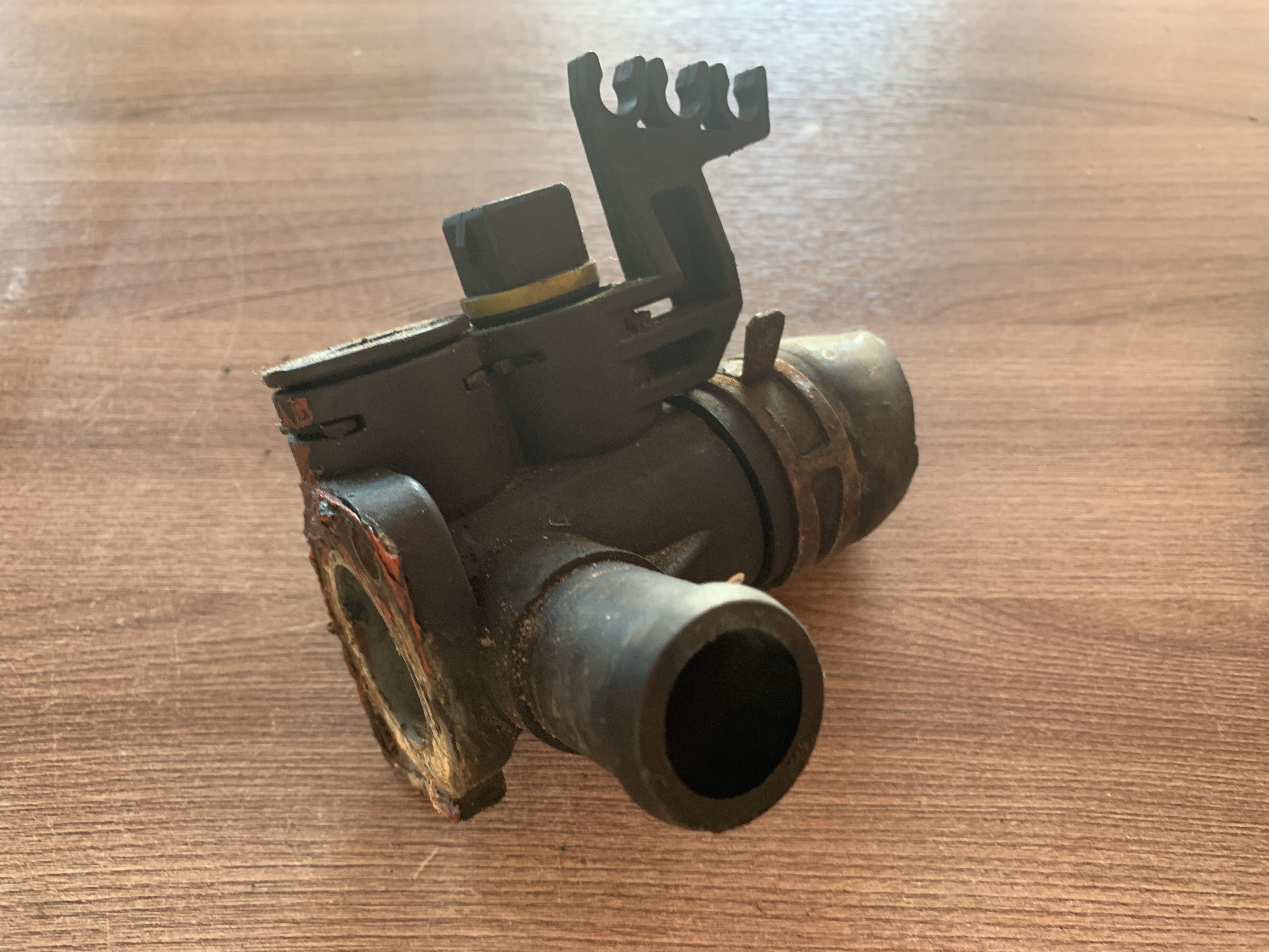 Volkswagen Passat B4 Фланец двигателя системы охлаждения для VW Golf III/Vento 1991-1997 Passat [B3]  100720525   Topran