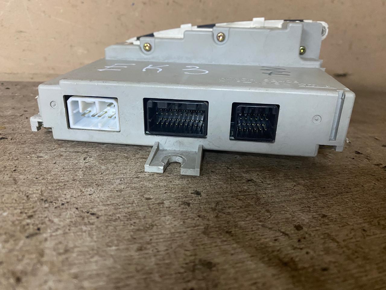 Honda Civic 1995-2001 Блок управления климатом Honda Civic EK3 80600S04951