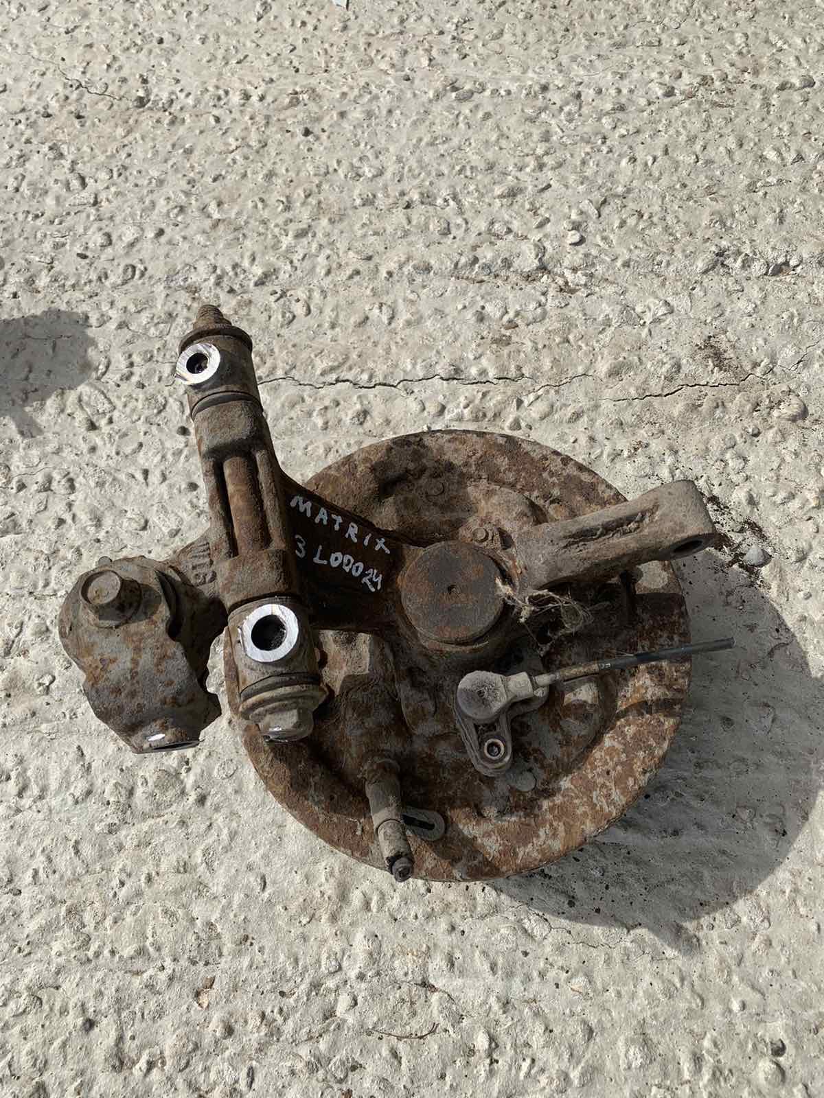 Hyundai Matrix Кулак поворотный задний правый для Hyundai Matrix 2001-2010 (c ABS 5276017100)