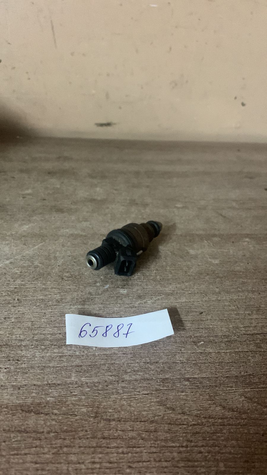 Audi V8 Форсунка топливная  для Audi V8 1988-1994 3,6 077133551C  0280150411