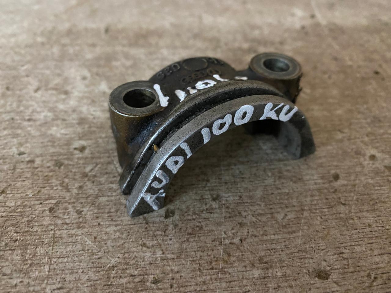 Audi 100-200 [44] Бугель распредвала Audi 100 (44) KU 035