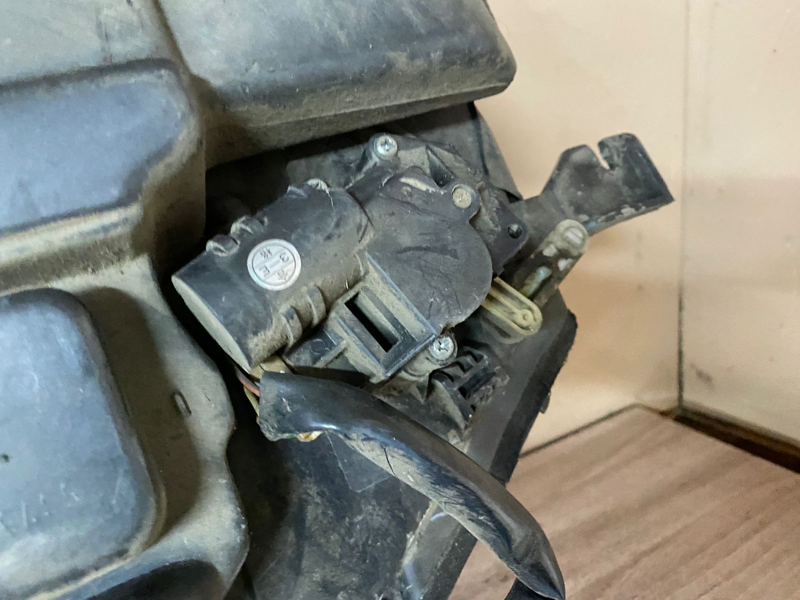 Nissan Largo Отопитель салона задний ( печка) Ниссан Ларго VNW30 CD20  273001C011