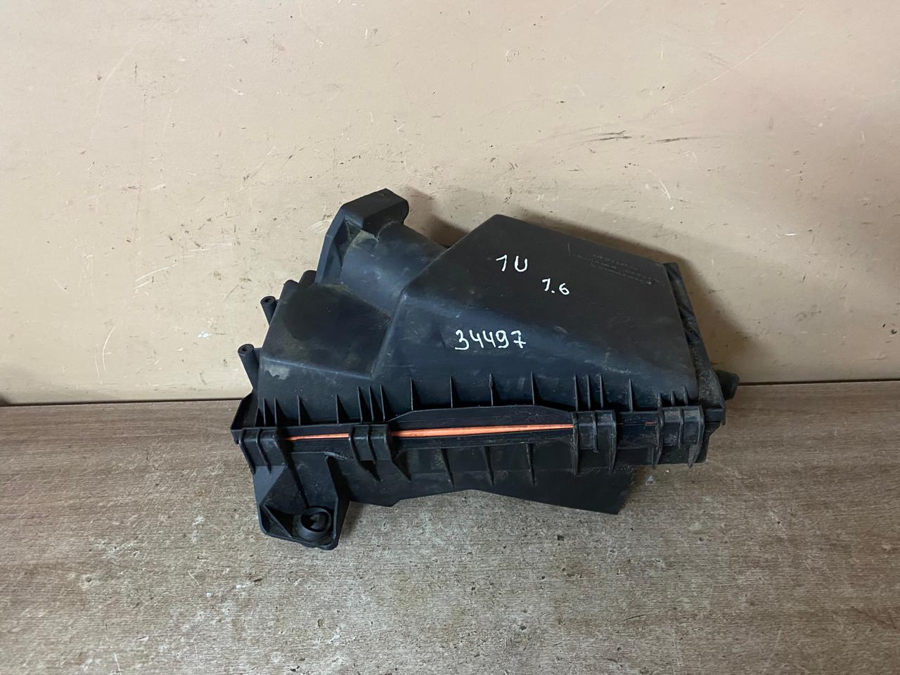 Корпус воздушного фильтра Octavia (A4 1U-) 2000-2011 Golf IV/Bora 1997-2005; (1J0129607S 1J0129607AE) (Левый руль)