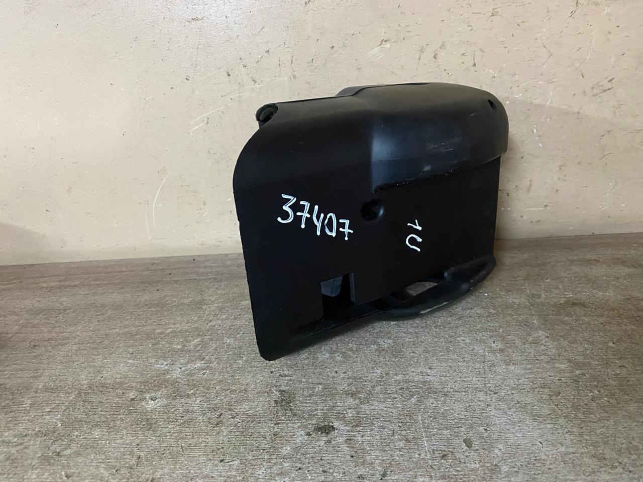 Skoda Octavia (A4 1U-) Кожух рулевой колонки Шкода Октавия А4 8L1953516+8L1953515 Кожух рулевой колонки верхний A3 (8L1) 1996-2003;Octavia (A4 1U-) 2000-2011;Octavia 1997-2000 (8L1953515) Кожух рулевой колонки нижний Octavia 1997-2000 (8L1953516 8L1953516AQ4)