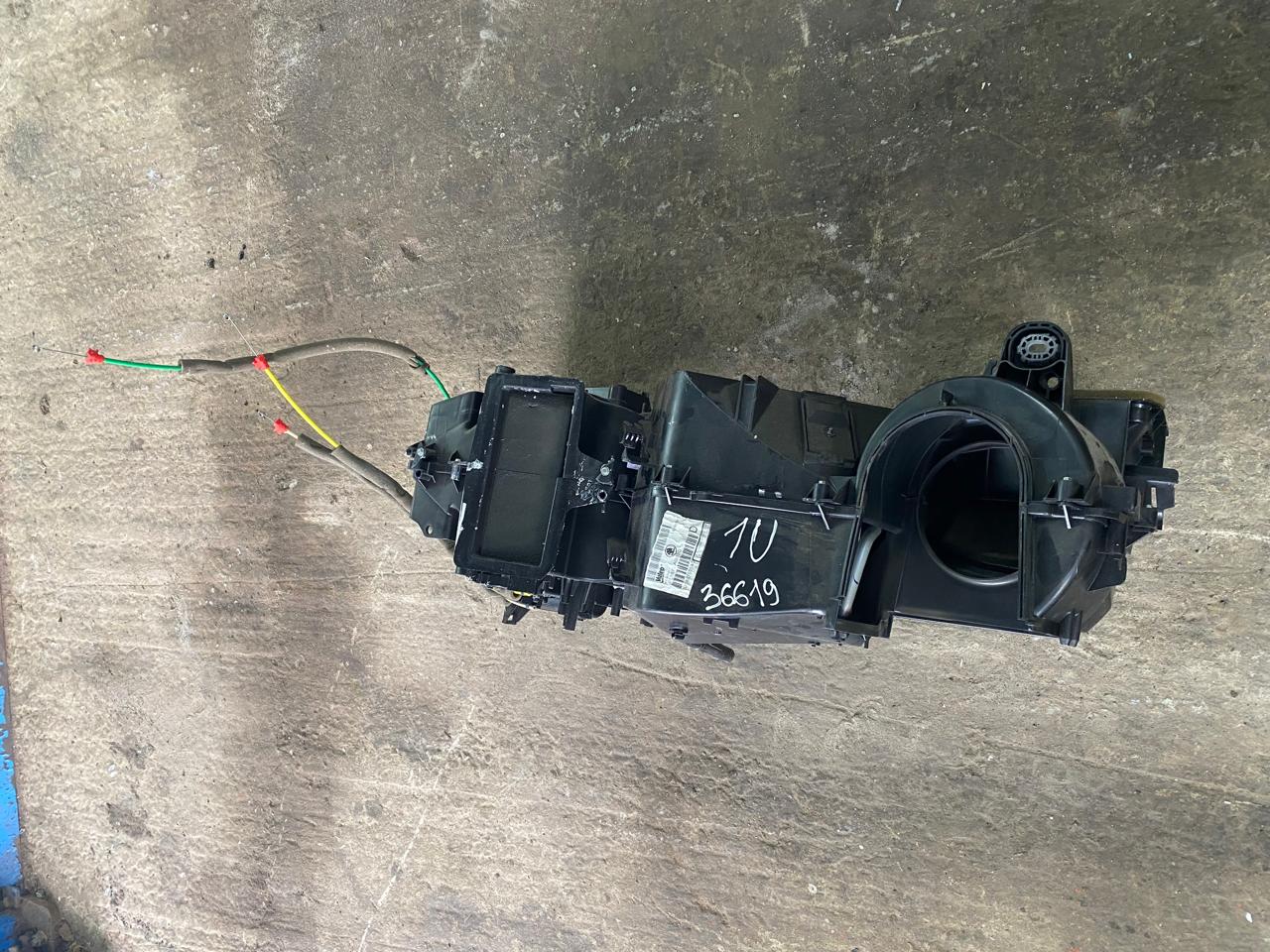 Корпус отопителя Octavia (A4 1U-) 2000-2011 (C КОНДИЦИОНЕРОМ) 1U1820003AQ