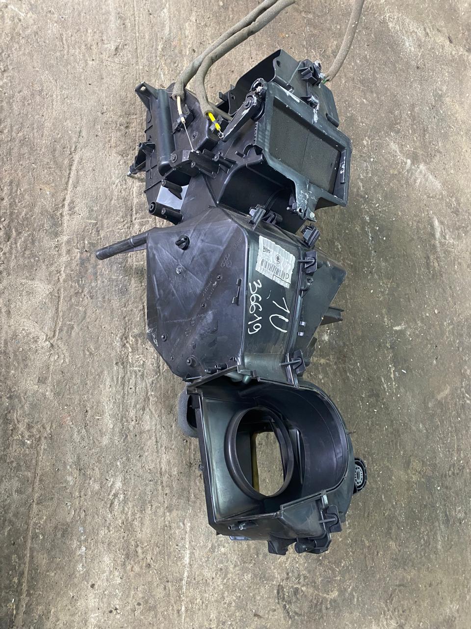 Корпус отопителя Octavia (A4 1U-) 2000-2011 (C КОНДИЦИОНЕРОМ) 1U1820003AQ