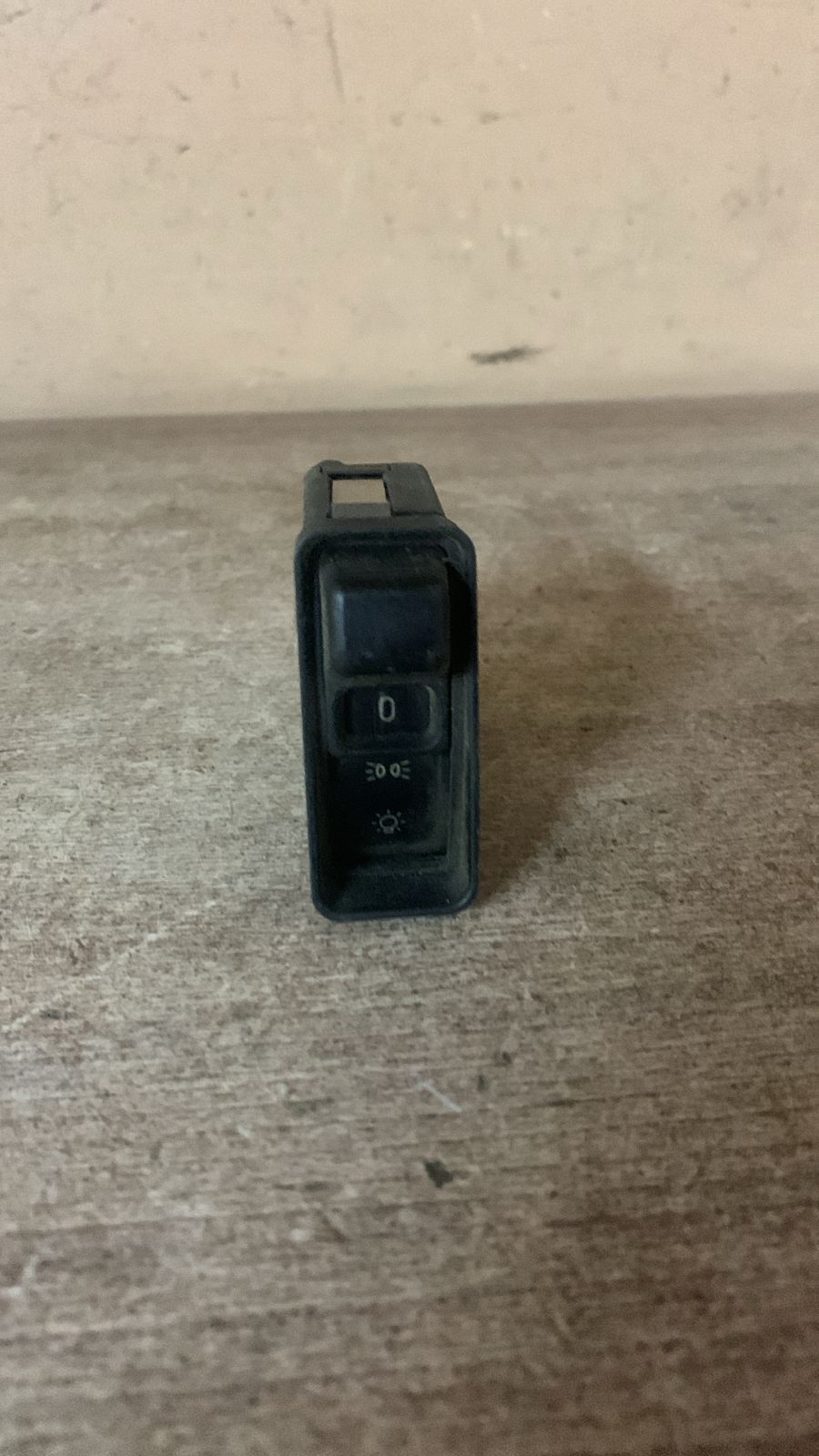 BMW 5-серия E34 Кнопка света фар для BMW 5-серия E34 1988-1995 (61311384005)