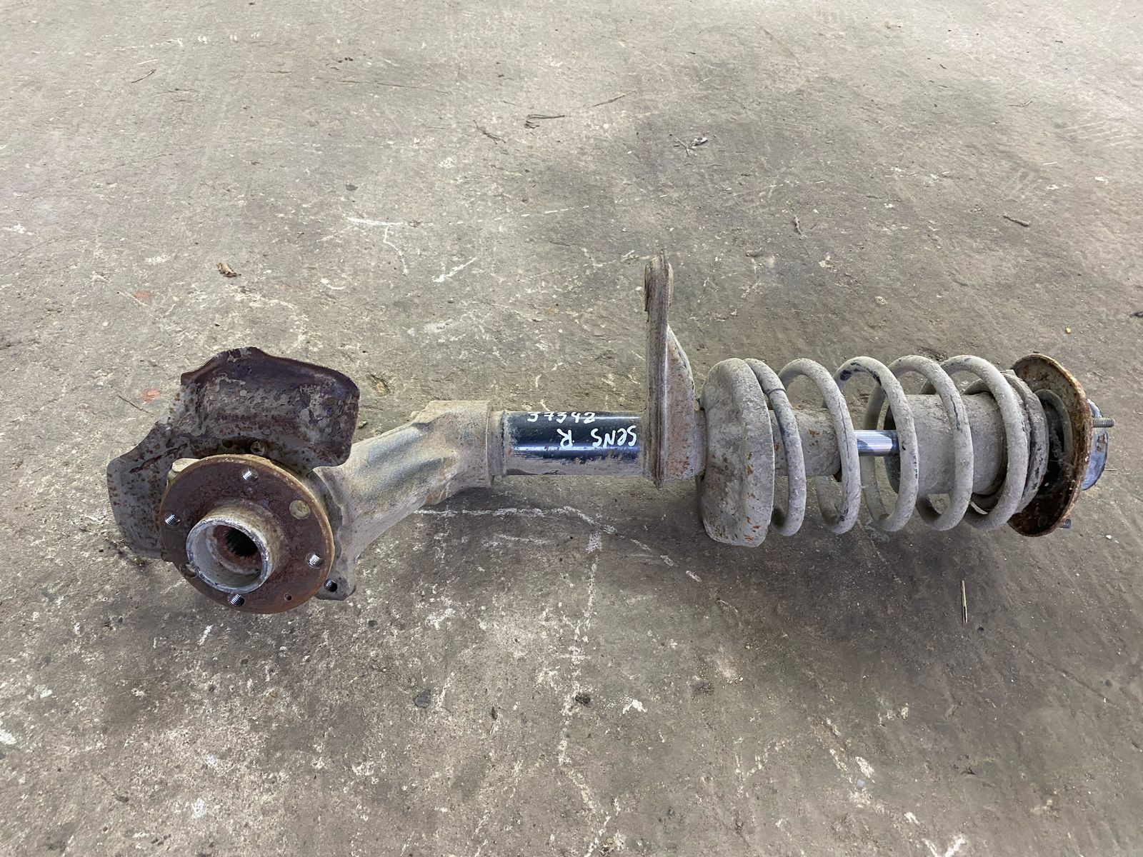 Поворотный кулак Chevrolet Lanos правый без ABS  96219509