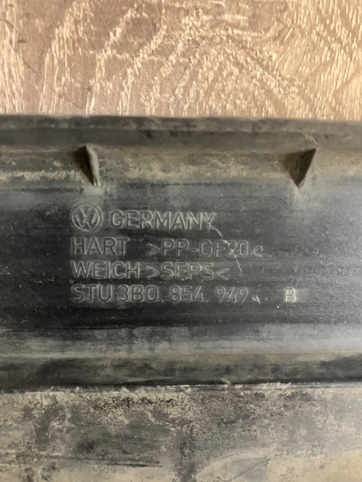 Volkswagen Passat B5 1996-2000 Накладка на дверь Volkswagen Passat B5 (1996-2001) зад. левая 3B0854949