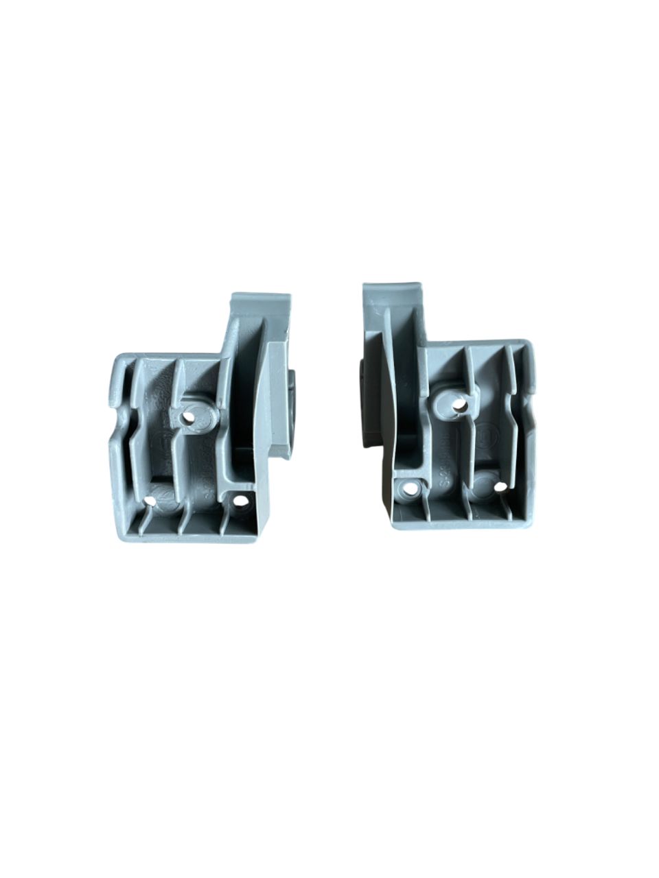 Opel Corsa B Кронштейн полки багажника комплект 2шт (серый) Opel Corsa B 1993- 2000-2006 новый аналог 90431337; 90431338; 2345486; 2345477; S-352049