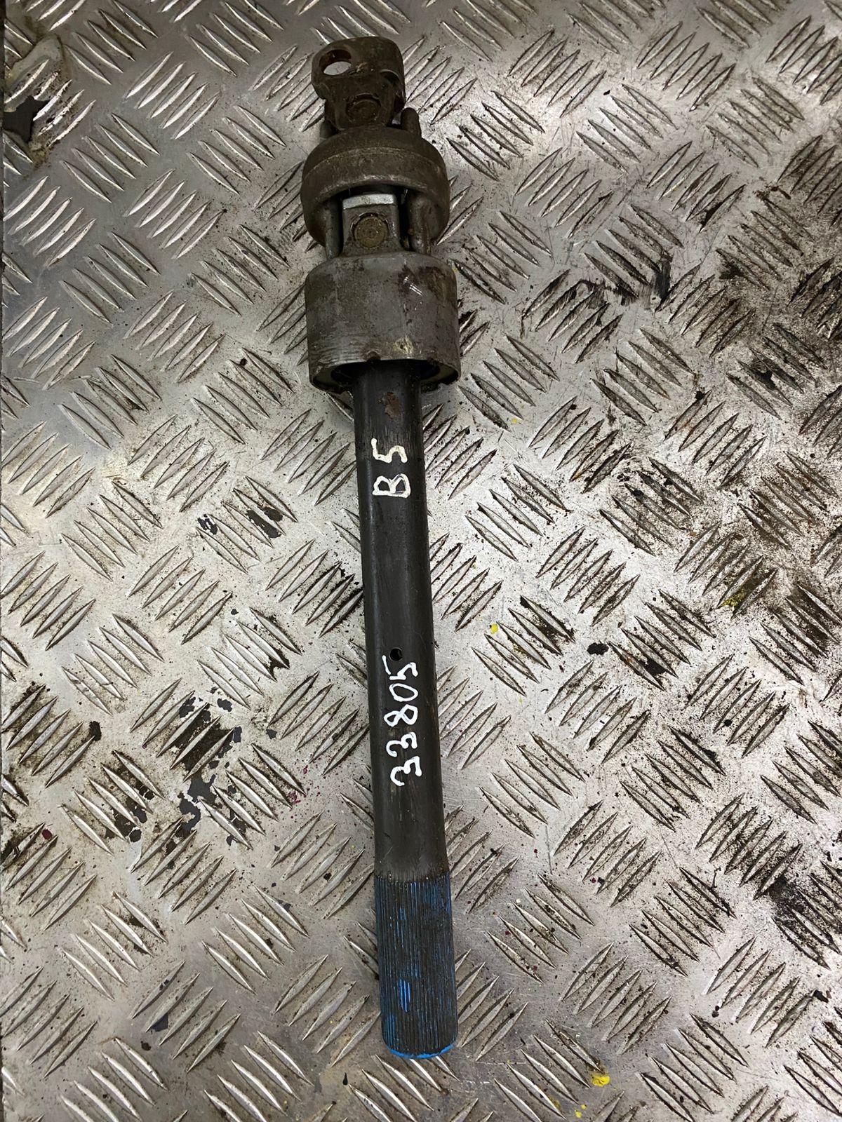 Volkswagen Passat B5 1996-2000 Кардан рулевой (от рейки) PASSAT B5 1996-2000 3B0419502D