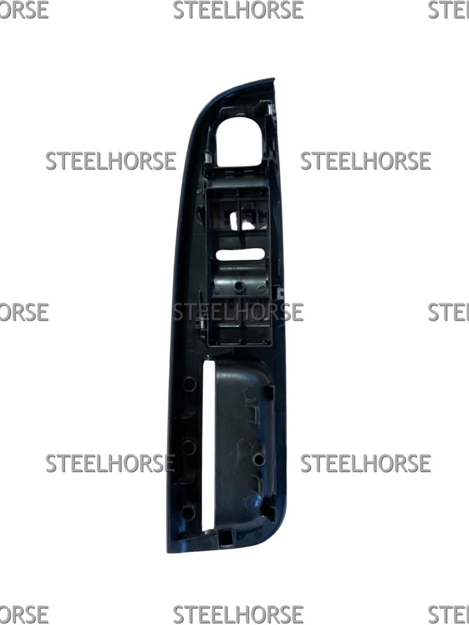 Volkswagen Jetta 2006-2011 Накладка блока управления стеклоподъемниками 4 кнопки (черная) Volkswagen Golf 5/Jetta 5 2004-2009  1K4868049C75R; 1K4868049C НОВОЕ SH-8978