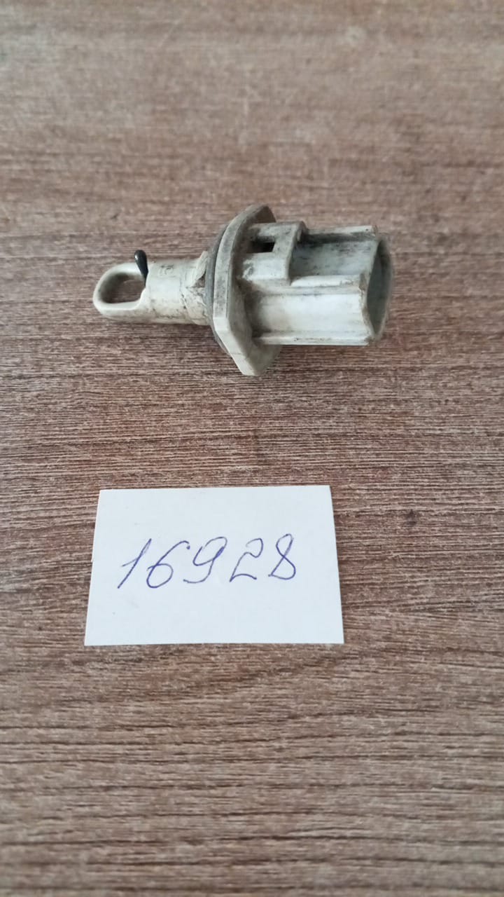 Ford FOCUS 1 Датчик температуры воздуха Transit/Tourneo Connect 2002-2013;Mondeo I 1993-1996;Fiesta 1995-2001;KA 1996-2008;Puma 1997-2002;Focus I 1998-2005;121 (ZQ) 1996-2002;Cougar 1998-2001 (F5AF12A697AA  RP1E0318845