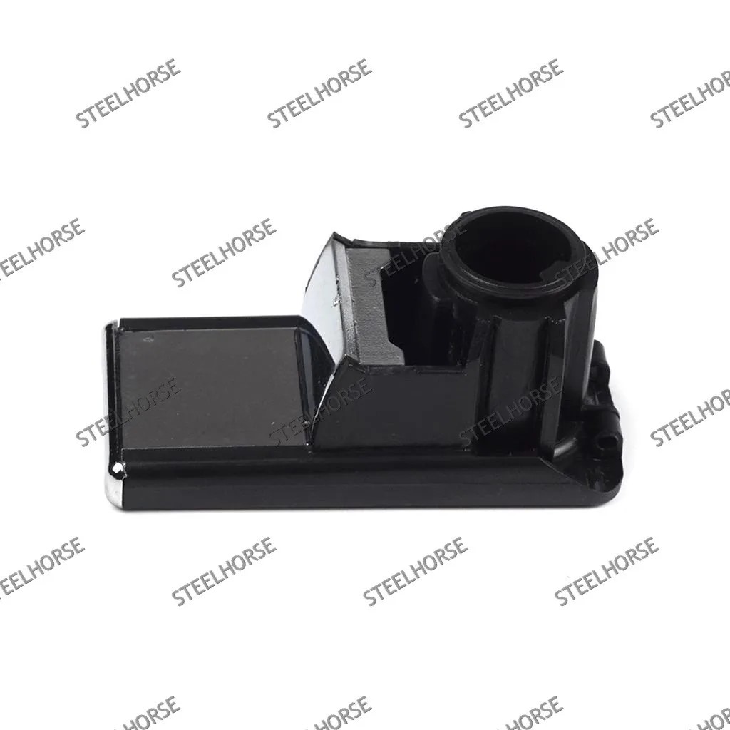 Ручка бардачка Mercedes W204; W212 (черная) A20468000989F45; A20468009989F45; A2046800098; A2046800998 MH-9319