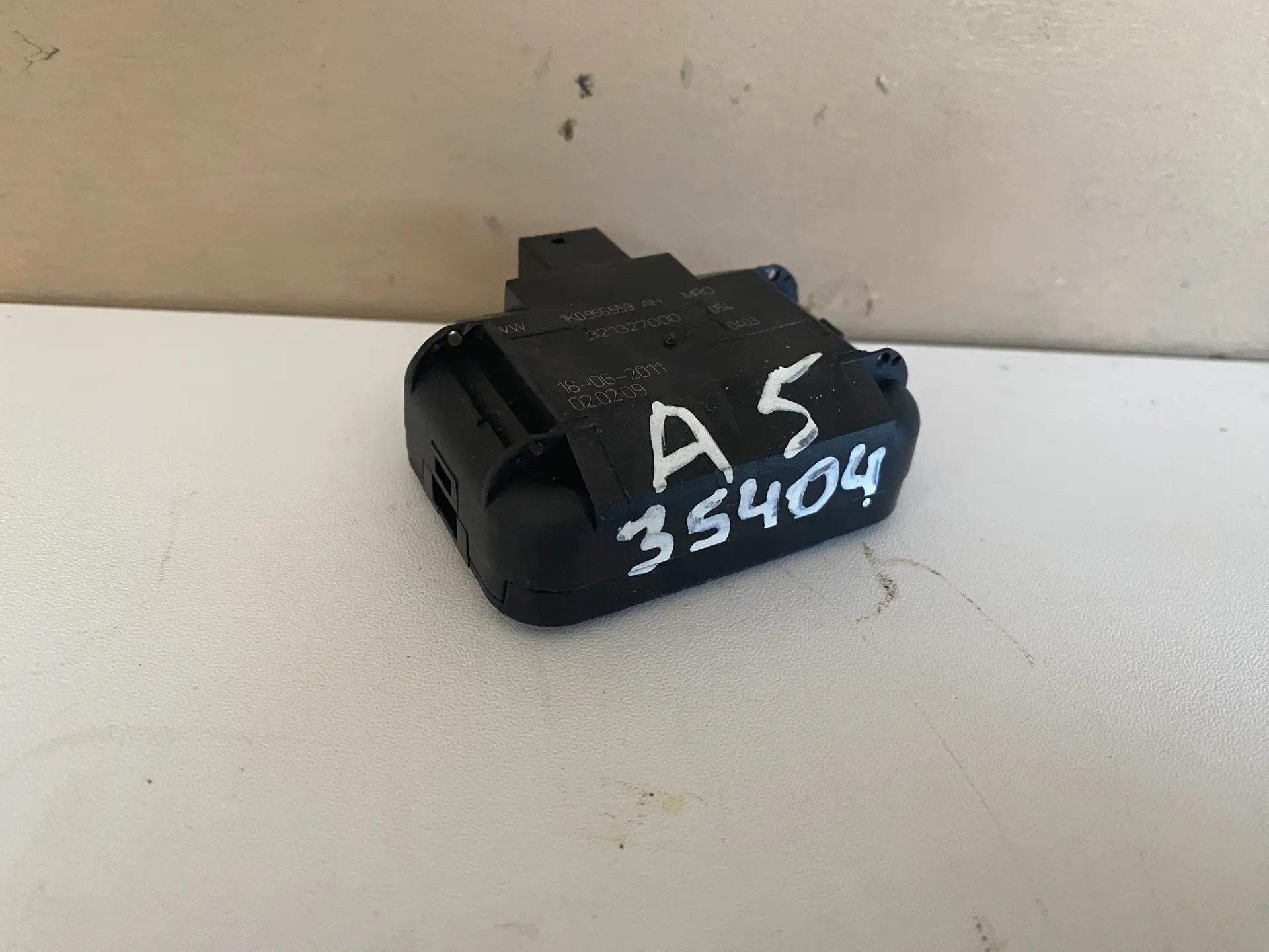 Volkswagen Passat B6 2005-2010 Датчик дождя VW Passat B6/B7/CC; Golf 5; Octavia A5; Tiguan 2007-2011; Touareg 2002-2010; Jetta 2005-2018 1K0955559AH