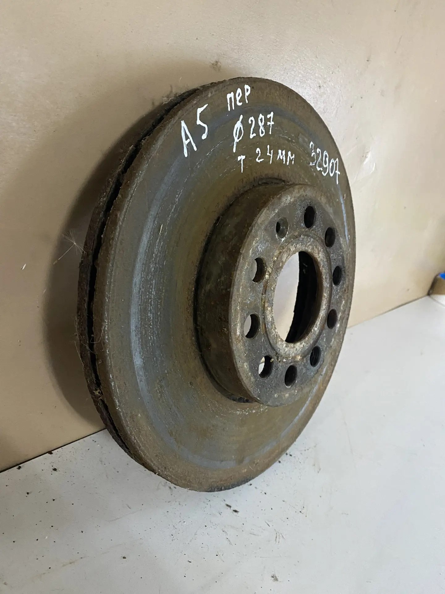 Skoda Octavia (A5 1Z-) Диск тормозной Skoda Octavia A5; Yeti; Q3; Golf 5; Touran 1K0615301T; 1K0615301K 288X25 1K0615301T