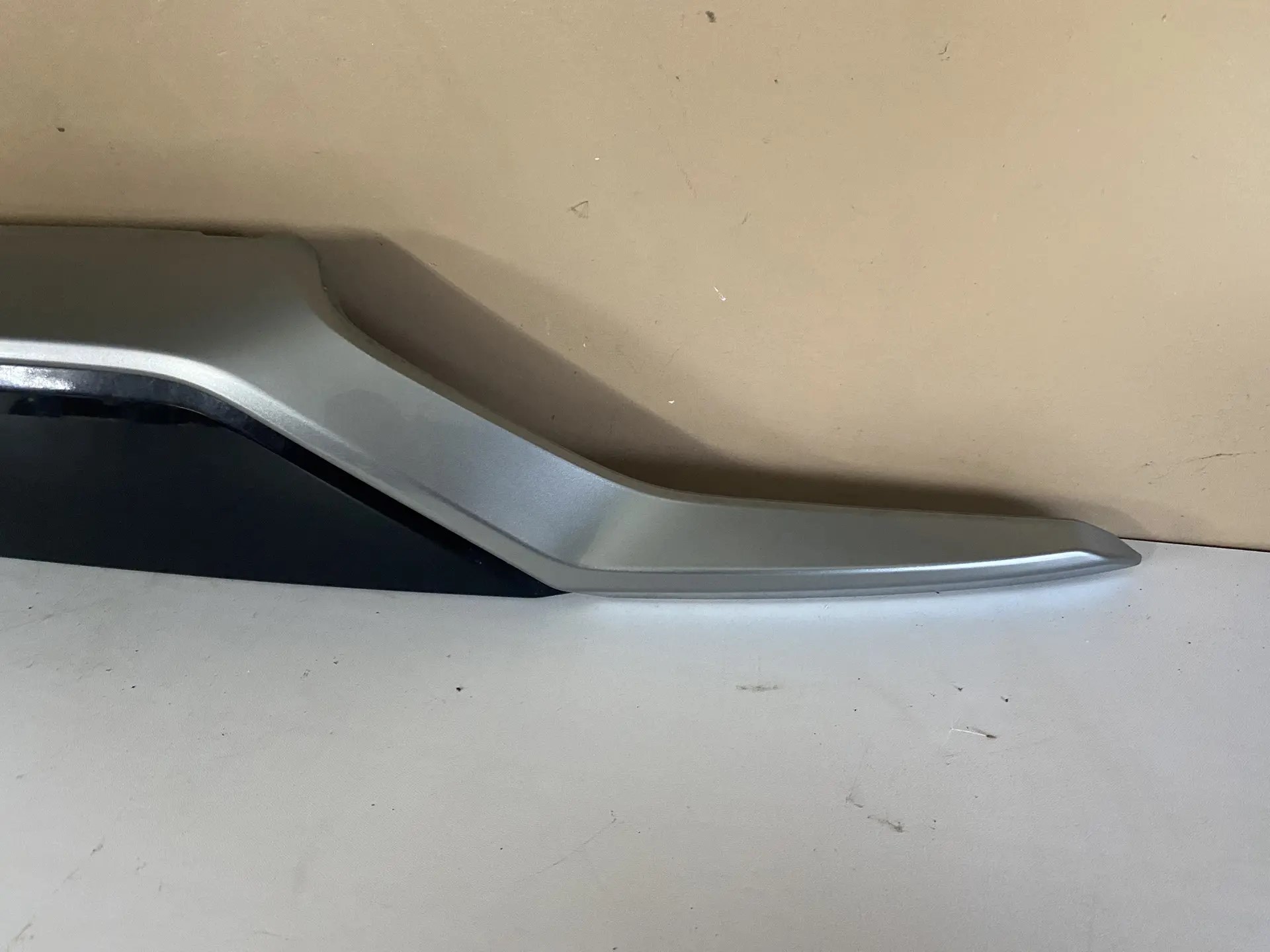Toyota RAV-4 2019- Накладка крышки багажника Toyota Rav 4 XA50 2019- 7680142908