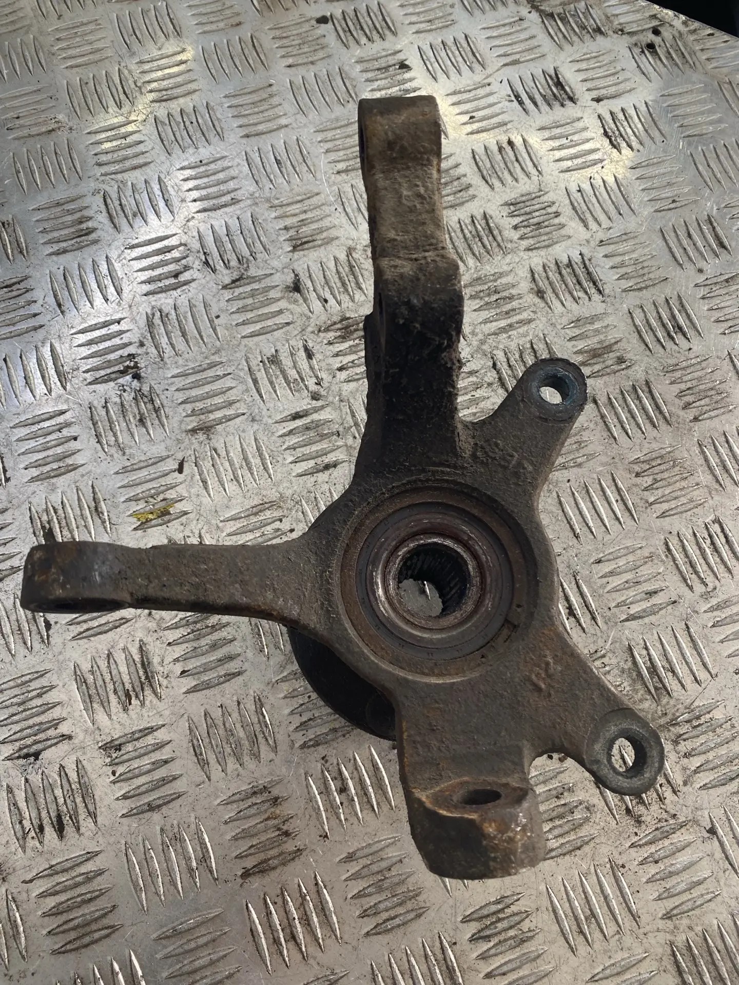 Hyundai Getz Кулак поворотный левый Hyundai Getz 2002-2010 (без ABS) 517151C010