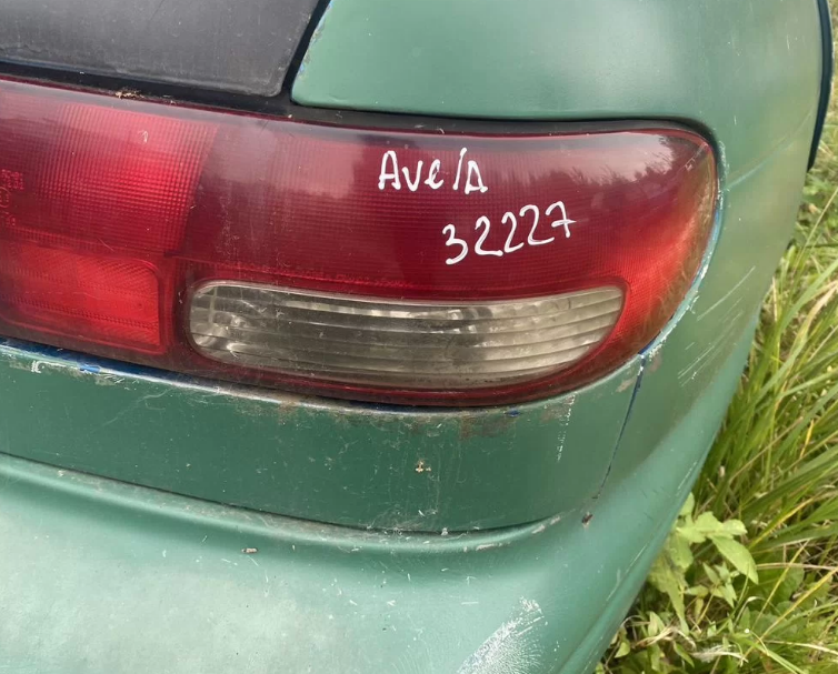 Kia Sephia Фонарь задний правый Kia Sephia 1993-1997 0K24J51151  0K24J51150B