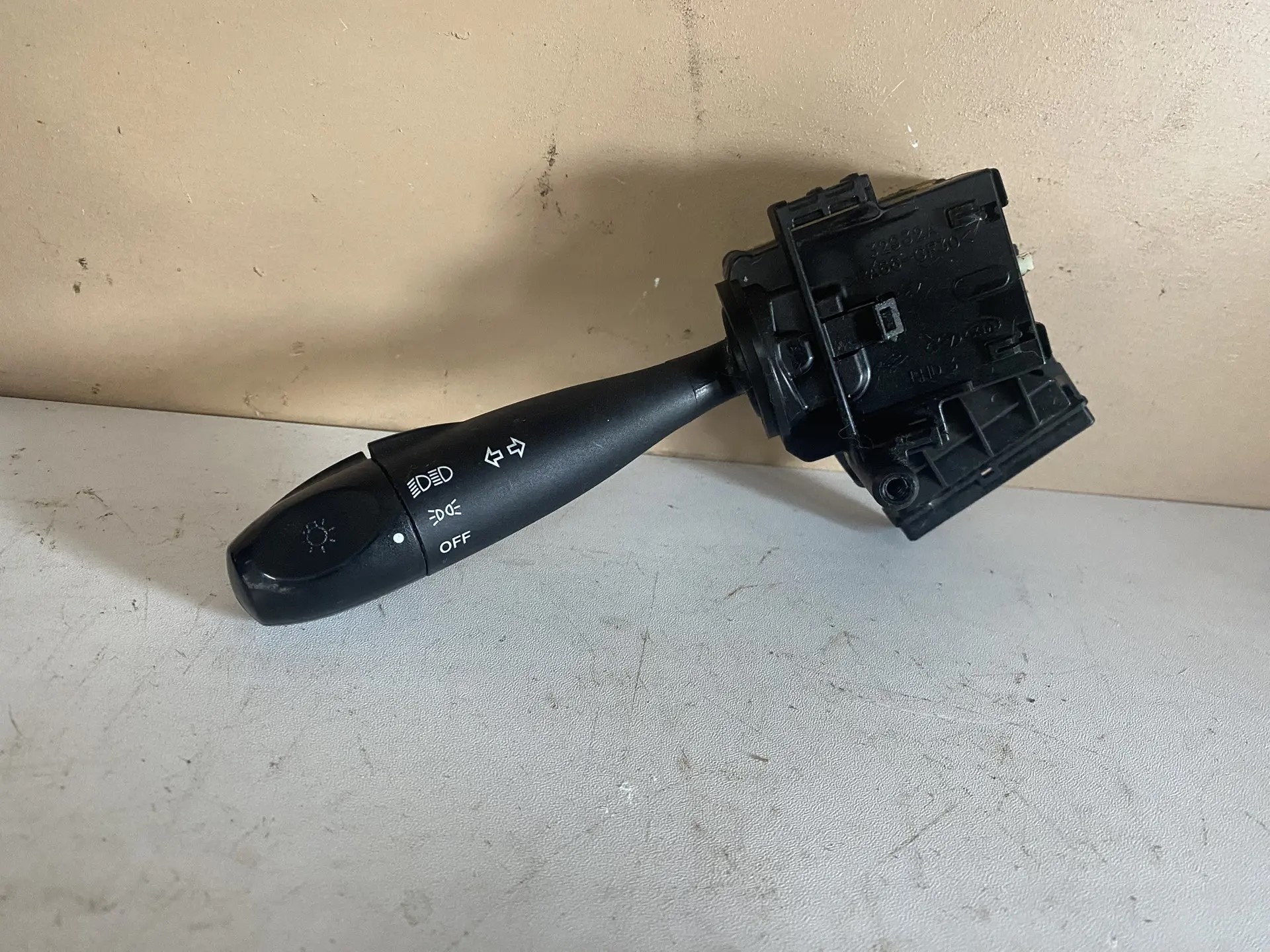 Kia RIO 2005-2011 Переключатель поворотов Hyundai Getz; Accent; Kia Picanto; Rio 2 934101C010